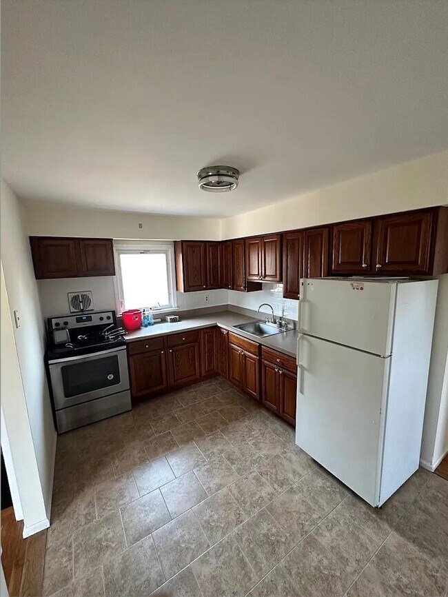 137 Nassau Blvd in West Hempstead, NY - Building Photo - Building Photo