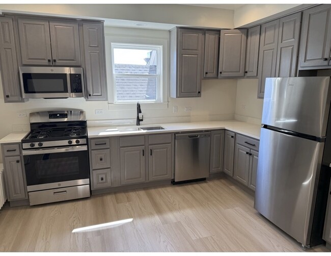 418 Ridge Rd in Wilmette, IL - Building Photo - Building Photo