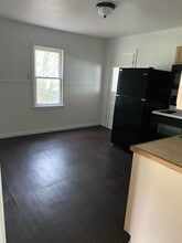 407 Pidcoke St in Gatesville, TX - Building Photo - Building Photo