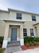 552 NE 4th St in Florida City, FL - Building Photo