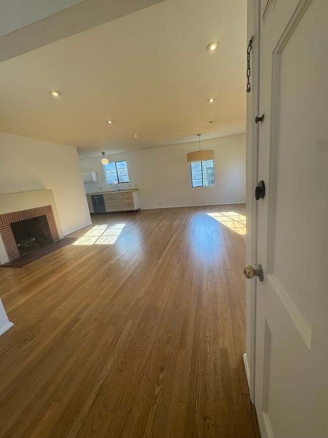 property at 3247 Mountain View Ave