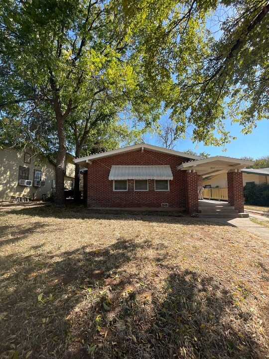 1611 Garfield St in Wichita Falls, TX - Foto de edificio