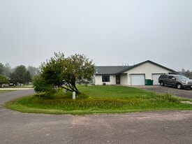 7602 John Ave in Superior, WI - Building Photo