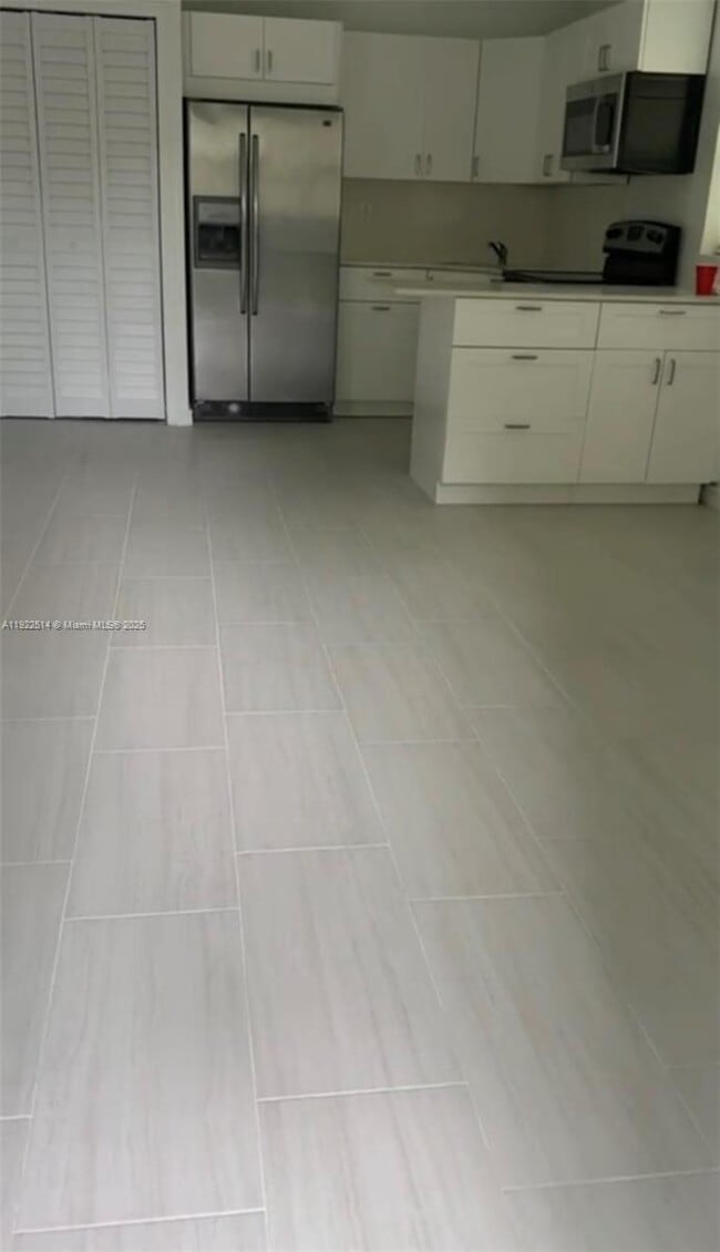 3912 SW 12th Ct in Fort Lauderdale, FL - Foto de edificio - Building Photo