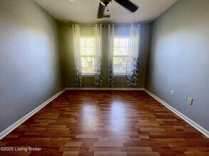 4442 Southbridge Ct in Louisville, KY - Building Photo - Building Photo