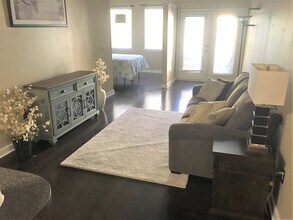 401 20th St S, Unit 227 in Birmingham, AL - Building Photo - Building Photo