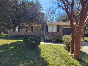 6325 Cotton St in Pensacola, FL - Building Photo - Building Photo