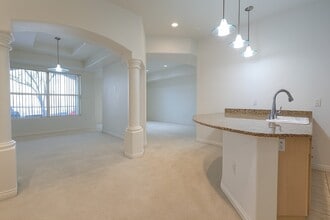 26 E Serene Ave, Unit 120 in Las Vegas, NV - Building Photo - Building Photo