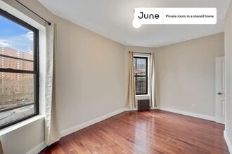 Room in Shared 4 bed/1 bath home, Unit A in New York, NY - Foto de edificio - Building Photo