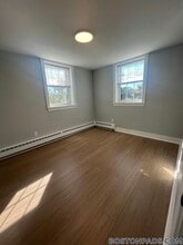 132 Sherman St, Unit 5 in Cambridge, MA - Foto de edificio - Building Photo