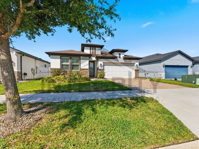 34266 Radley Wy in Zephyrhills, FL - Building Photo - Building Photo