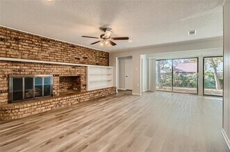 808 Stratford Dr in Bedford, TX - Building Photo - Building Photo