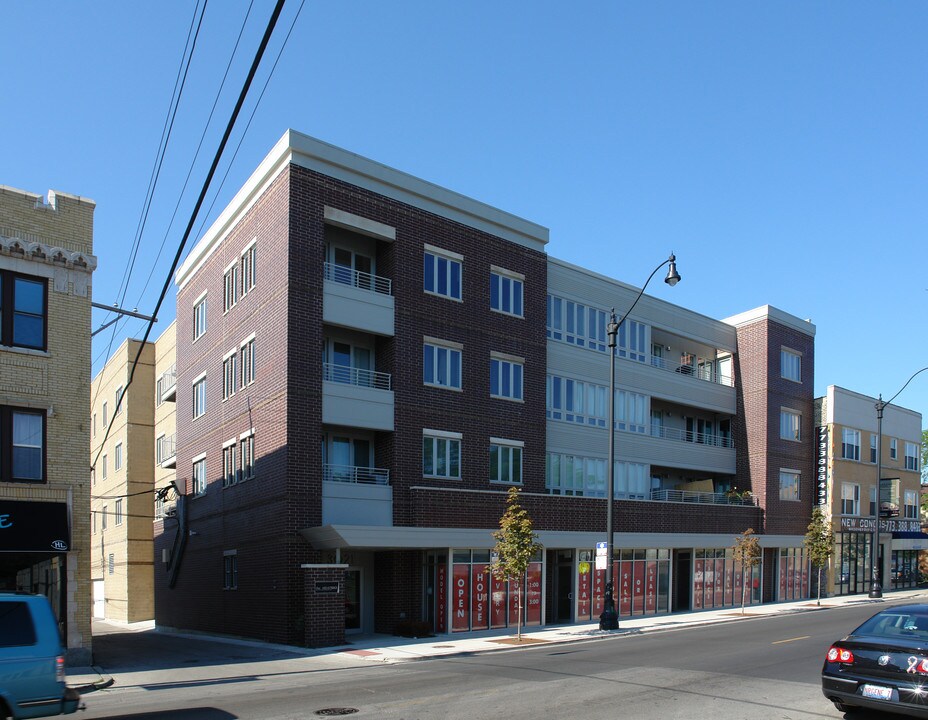 3021 W Armitage Ave in Chicago, IL - Building Photo