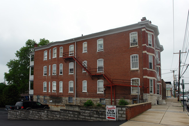 111 E Baltimore St in Hagerstown, MD - Foto de edificio - Building Photo