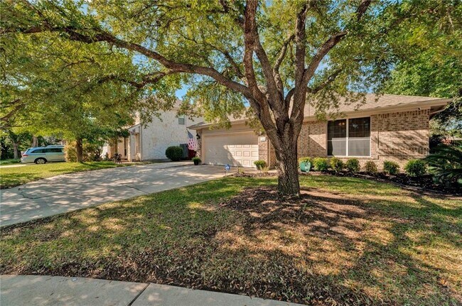 2508 Sonoma Cove in Austin, TX - Building Photo - Building Photo