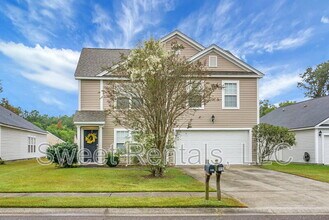 124 Larkspur Dr in Goose Creek, SC - Building Photo - Building Photo
