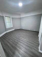 11 Baldwin Ave, Unit 1 in Newark, NJ - Foto de edificio - Building Photo