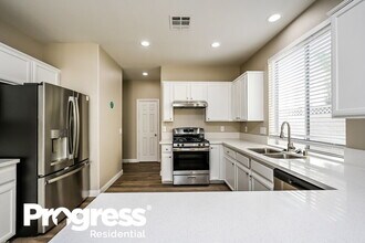 6246 Arbor Valley Ave in Las Vegas, NV - Building Photo - Building Photo