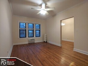 736 W Addison St, Unit 744-1S in Chicago, IL - Building Photo - Building Photo