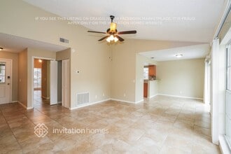 1618 Crossridge Dr in Brandon, FL - Building Photo - Building Photo