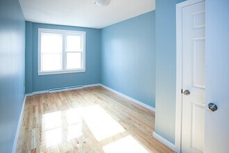 173-1R Rindge Ave, Unit 1 in Cambridge, MA - Foto de edificio - Building Photo