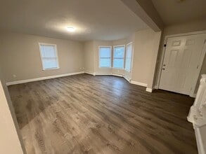 18 Harris St in Webster, MA - Building Photo - Building Photo