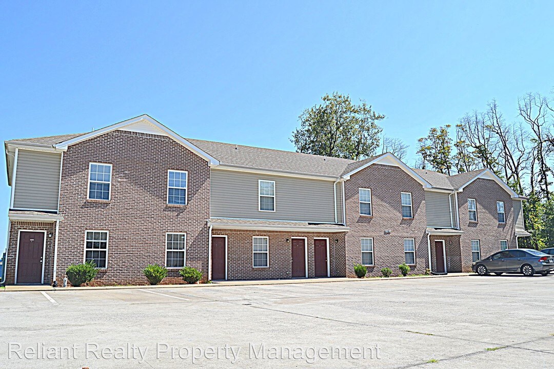 772 Cherrybark Ln in Clarksville, TN - Building Photo