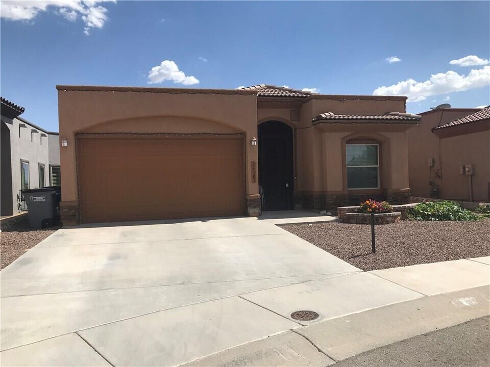 14202 Fabled Point Ave in El Paso, TX - Building Photo