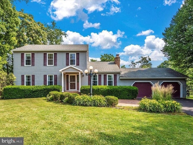property at 5914 Lawrence Ct