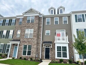 445 Randolph Vw Dr in Midlothian, VA - Building Photo - Building Photo