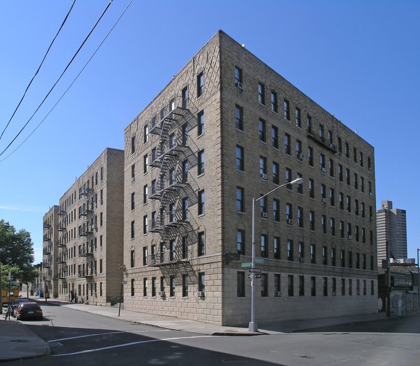 770-780 Garden St in Bronx, NY - Building Photo