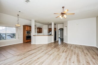 7517 Creek Meadow Dr in Fort Worth, TX - Building Photo - Building Photo