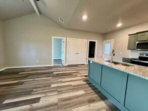 1316 S 13th St in Chickasha, OK - Building Photo - Building Photo