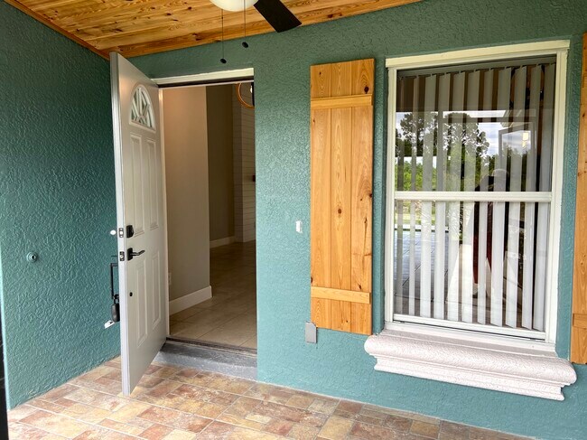 2502 31st St SW in Lehigh Acres, FL - Building Photo - Building Photo