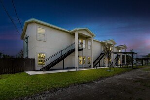 418 N 3rd St in Donna, TX - Building Photo