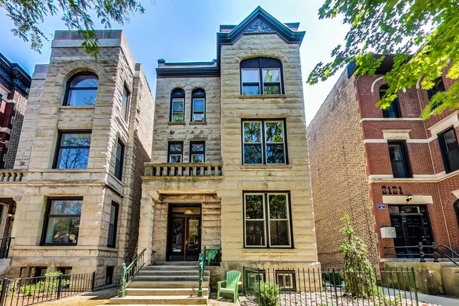 property at 2123 N Sheffield Ave