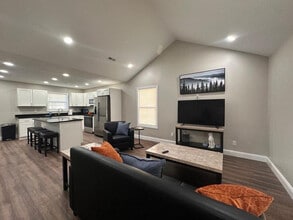 810 Carson St in Jefferson City, TN - Building Photo - Building Photo