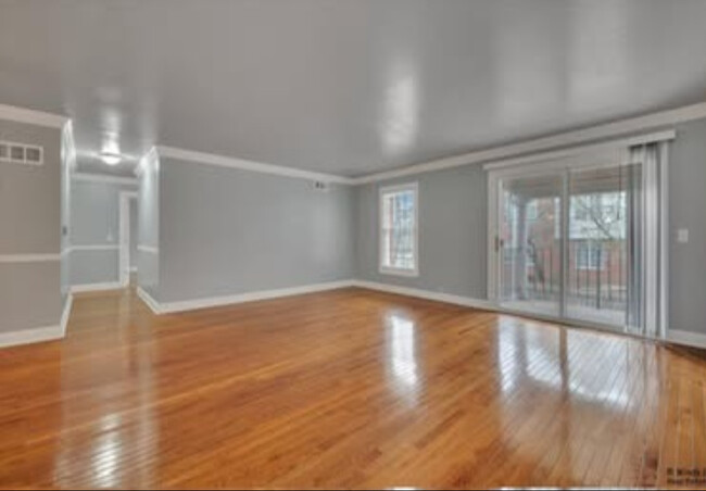 510 Shorely Dr, Unit 510 Shorely Dr Barrington