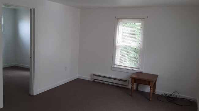 821 Keystone Ave, Unit 0 in Cresson, PA - Foto de edificio - Building Photo