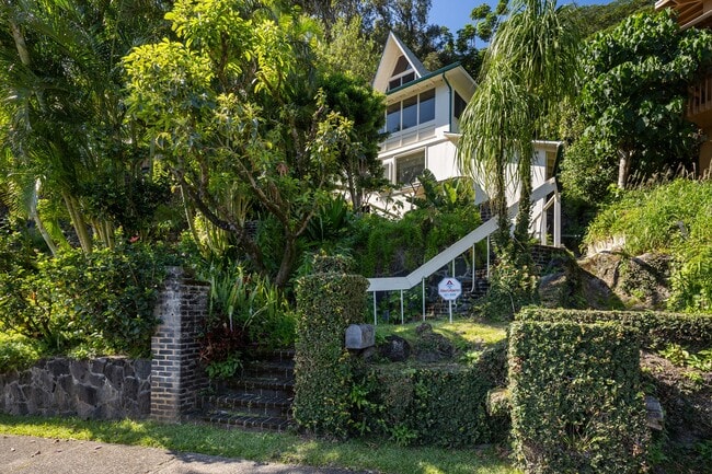 property at 3270 Huelani Dr