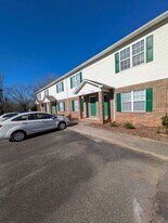 1331 14th Street Dr NE in Hickory, NC - Building Photo