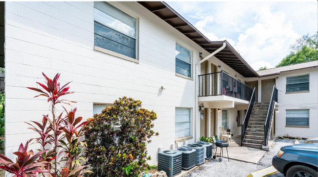1221 Kennedy Rd in Daytona Beach, FL - Building Photo - Building Photo