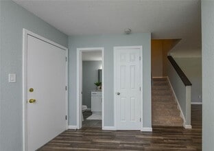 4465 Rayfield Dr in Sarasota, FL - Building Photo - Building Photo