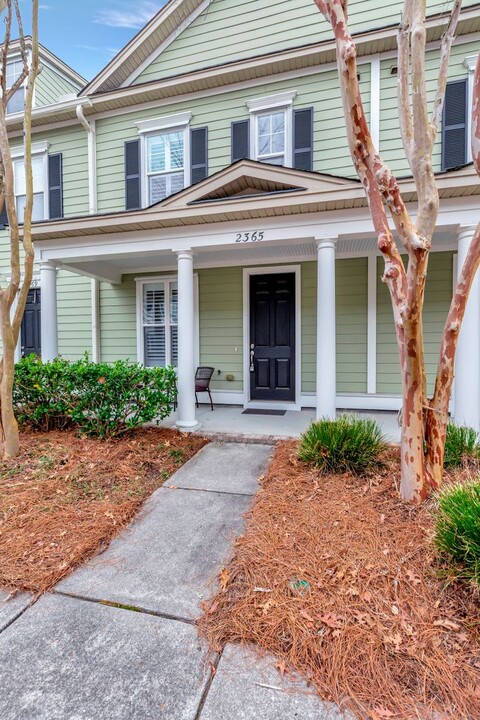 2365 Kings Gate Ln in Mount Pleasant, SC - Building Photo