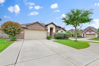 9715 Messina Crest Ct in Richmond, TX - Foto de edificio - Building Photo