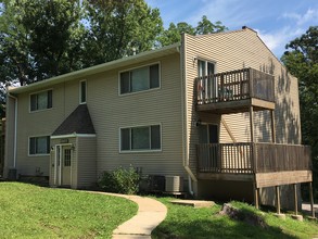 3201 Schuetzen Ln in Davenport, IA - Foto de edificio - Building Photo