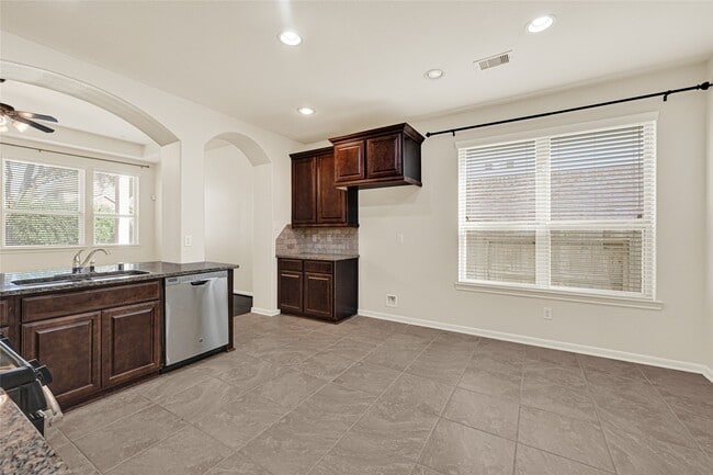 4943 Ginger Bluff Trail