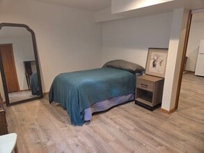 3643 Roundtree Ct in Boulder, CO - Foto de edificio - Building Photo