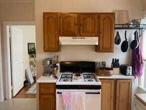 17 Granville Rd, Unit 3 in Cambridge, MA - Building Photo - Building Photo