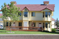 Doll House Apartments & Hacienda Apartments in Winnemucca, NV - Building Photo - Building Photo